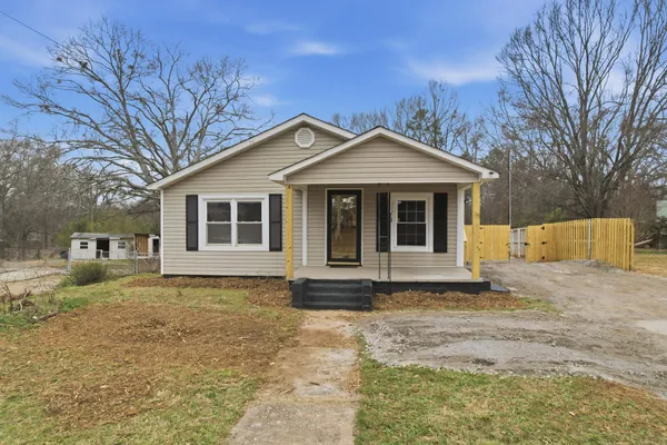 $255,000 | 114 North Moore Street, Duncan, SC 29334
