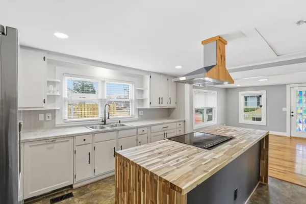 $255,000 | 114 North Moore Street, Duncan, SC 29334