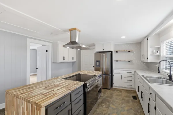 $255,000 | 114 North Moore Street, Duncan, SC 29334