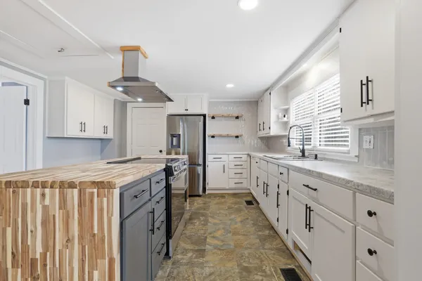 $255,000 | 114 North Moore Street, Duncan, SC 29334