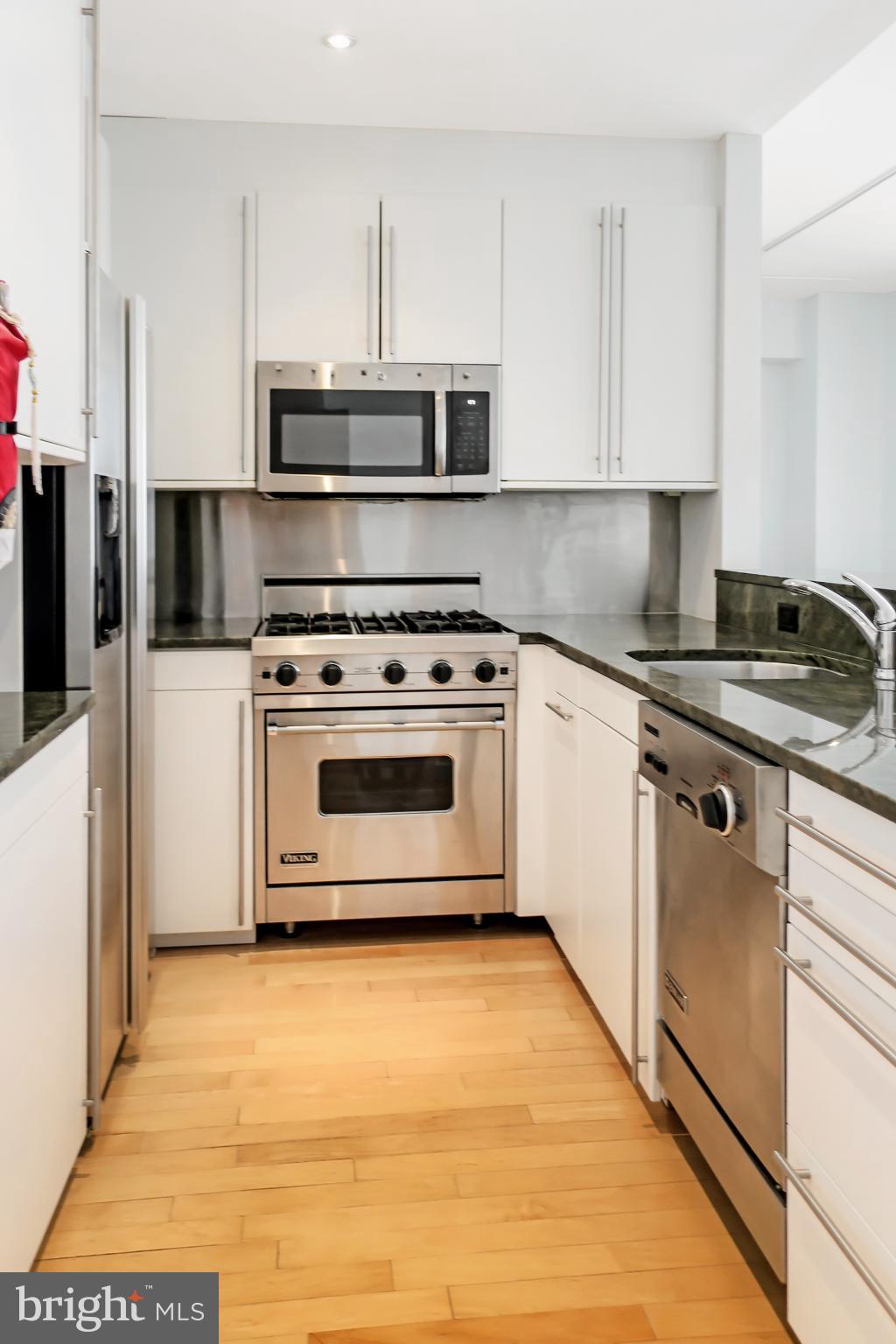 1300 13th Street Northwest, Unit 609 Washington, DC 20005 - Photo 4 of 29 Kitchen