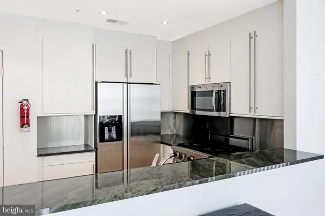 $2,750 | 1300 13th Street Northwest, Unit 609, Washington, DC 20005