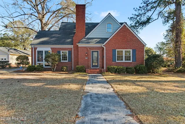 $319,900 | 108 North Franklin Street, Whiteville, NC 28472