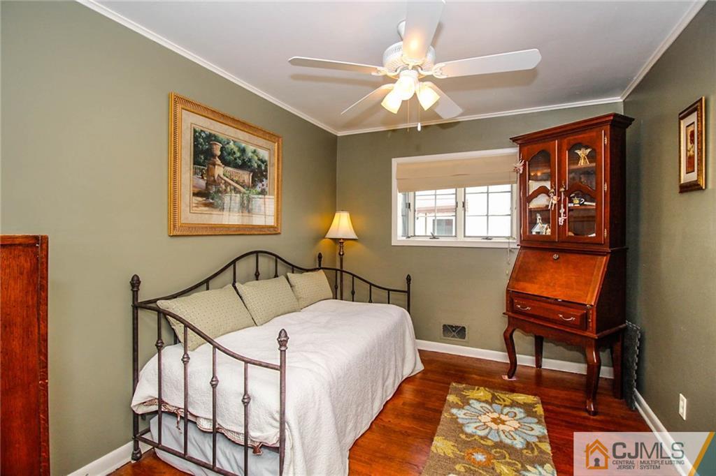 82 Leslie Road Colonia, NJ 07067 - Photo 14 of 25 Gallery Image 14