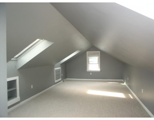 22 Fernglade Road Burlington, MA 01803 - Photo 5 of 8 Gallery Image 5