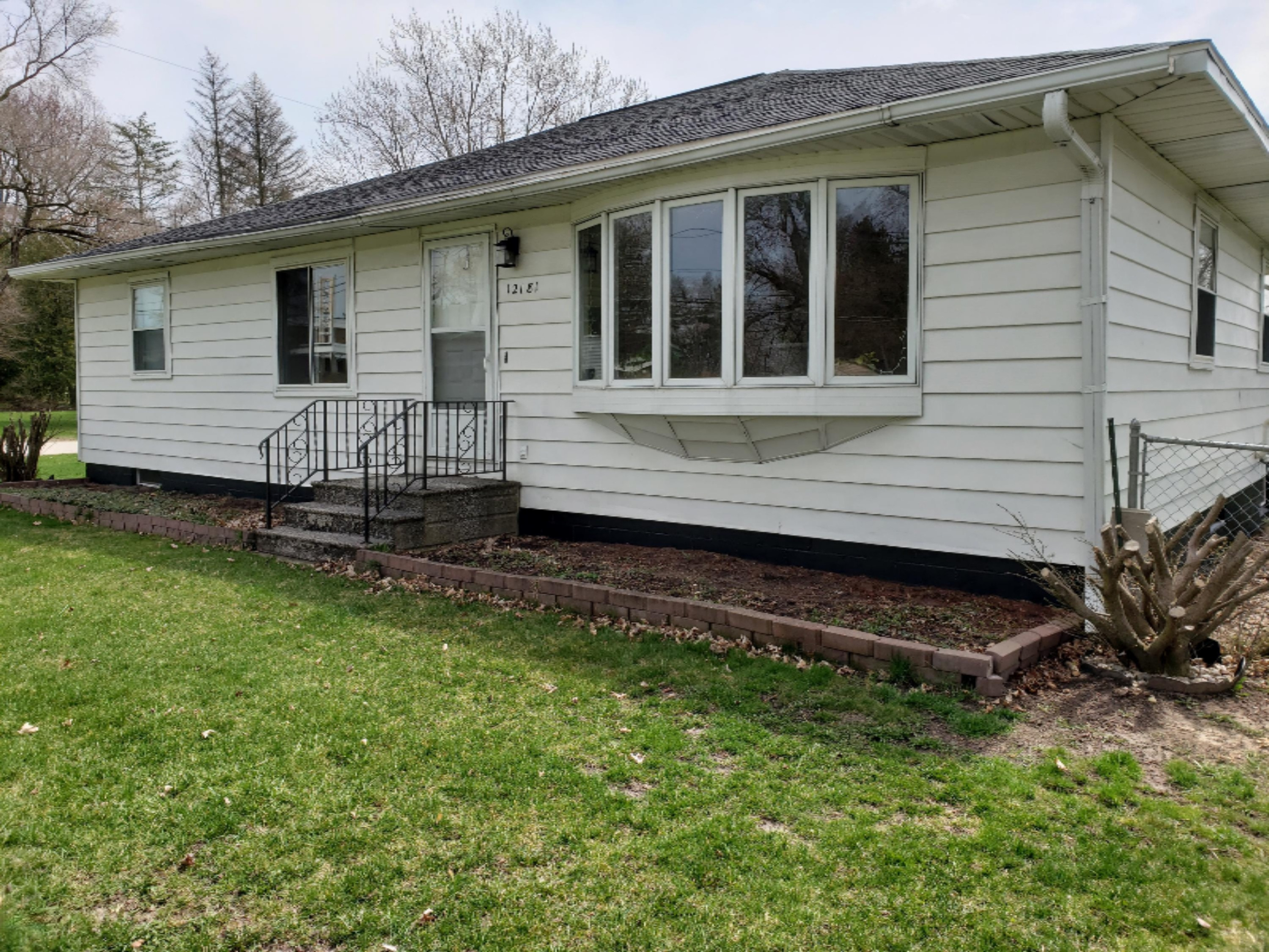 12181 Heights Ravenna Road Ravenna, MI 49451 - Photo 3 of 30 20190422_141336