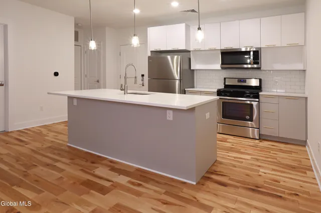 $2,243 | 308 Excelsior Avenue, Unit 406, Saratoga Springs, NY 12866