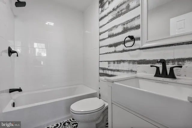 $434,900 | 28 West Greenwood Avenue, Oaklyn, NJ 08107