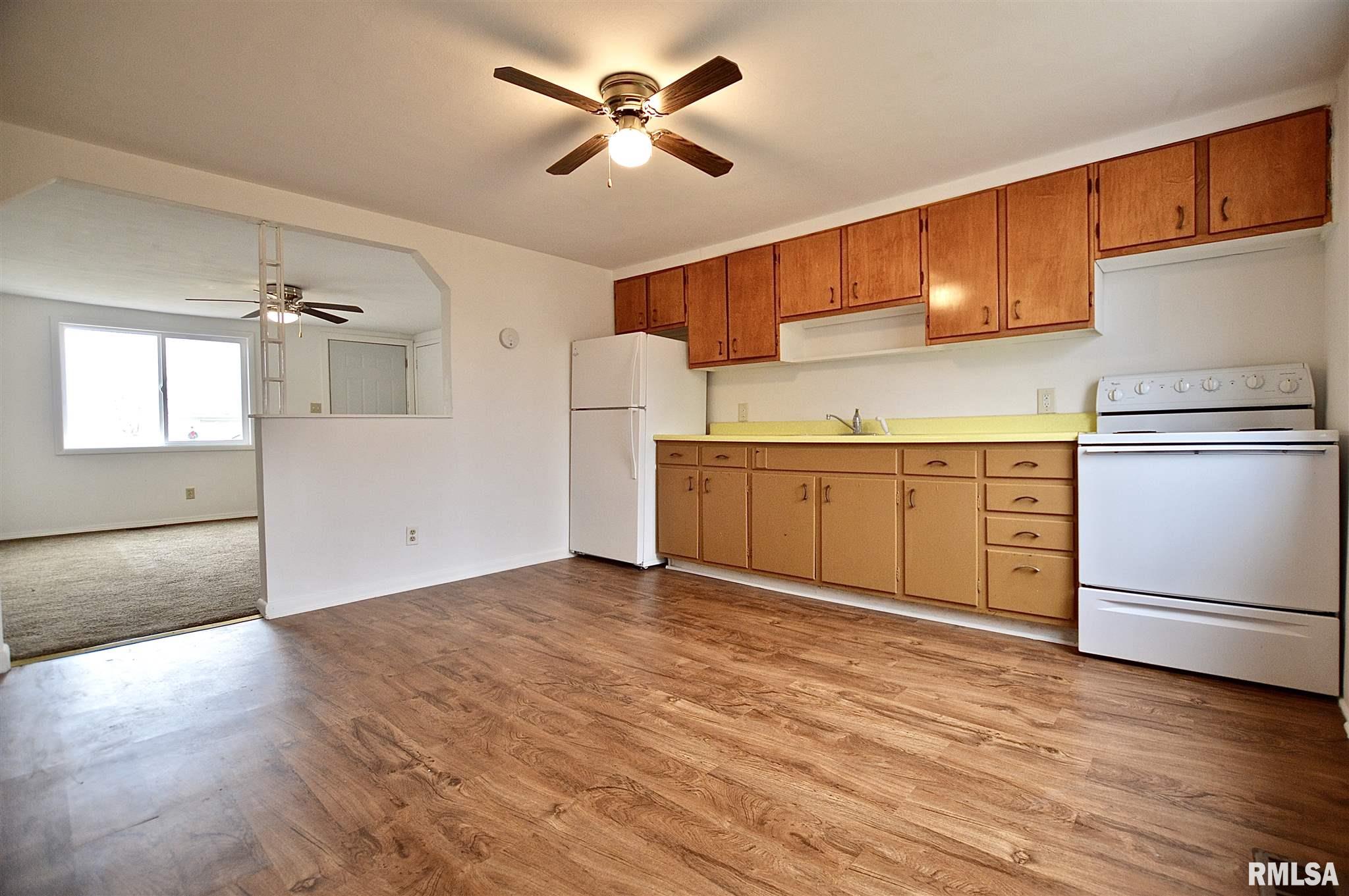 3200 Mars Avenue Springfield, IL 62707 - Photo 10 of 19