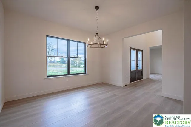 $650,000 | 44 Regency Lane, Brodheadsville, PA 18322