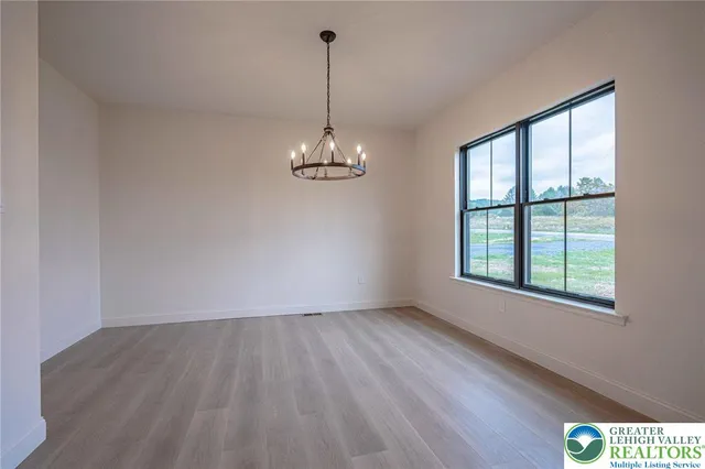 $650,000 | 44 Regency Lane, Brodheadsville, PA 18322