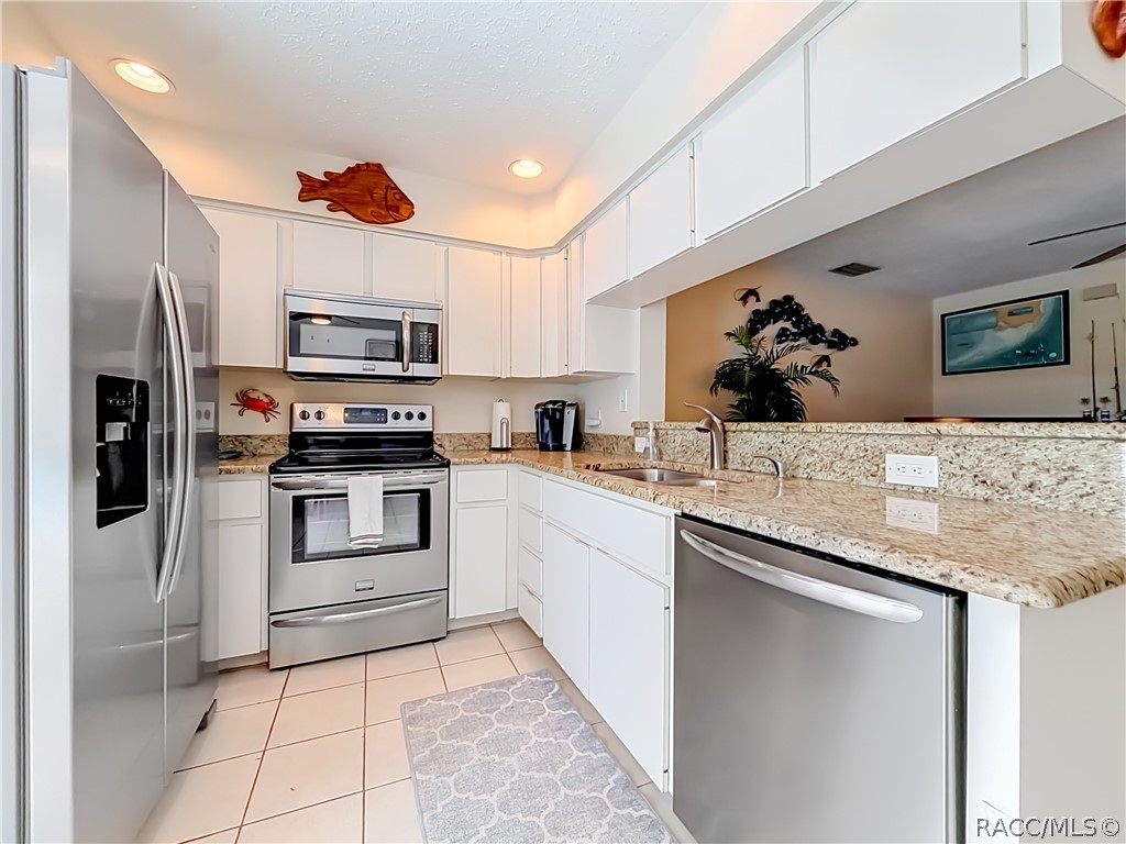 11025 West Harbor Watch Loop Crystal River, FL 34428 - Photo 13 of 51
