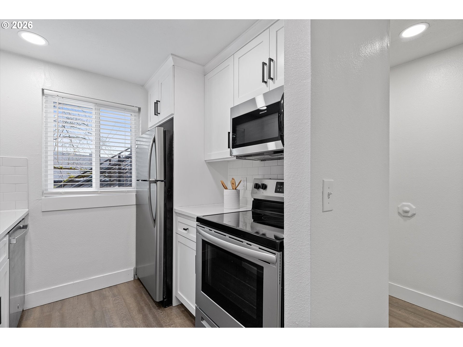 12642 Northwest Barnes Road, Unit 8 Portland, OR 97229 - Photo 14 of 45