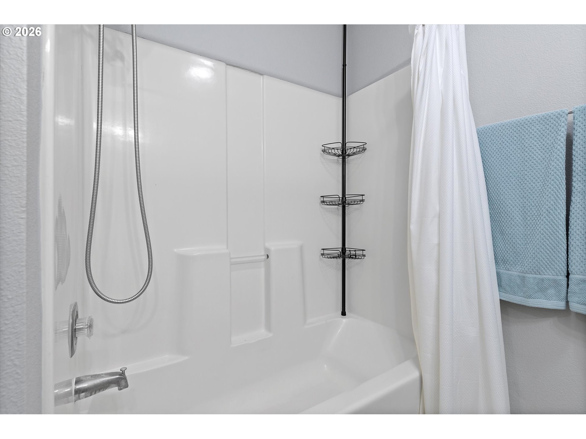 12642 Northwest Barnes Road, Unit 8 Portland, OR 97229 - Photo 20 of 45