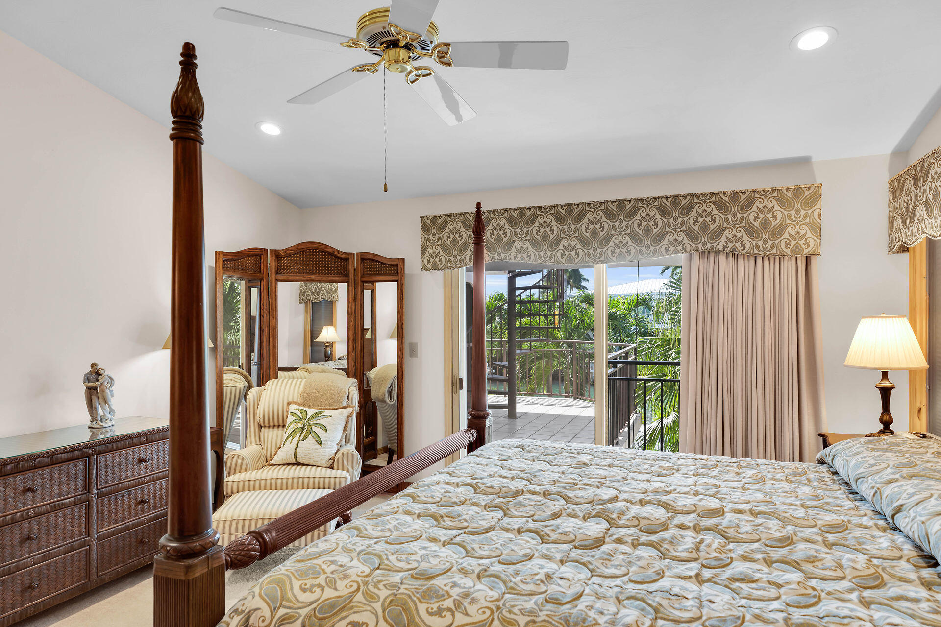 701 12th Street Key Colony Beach, FL 33051 - Photo 27 of 48 a bed room with a bed and a window