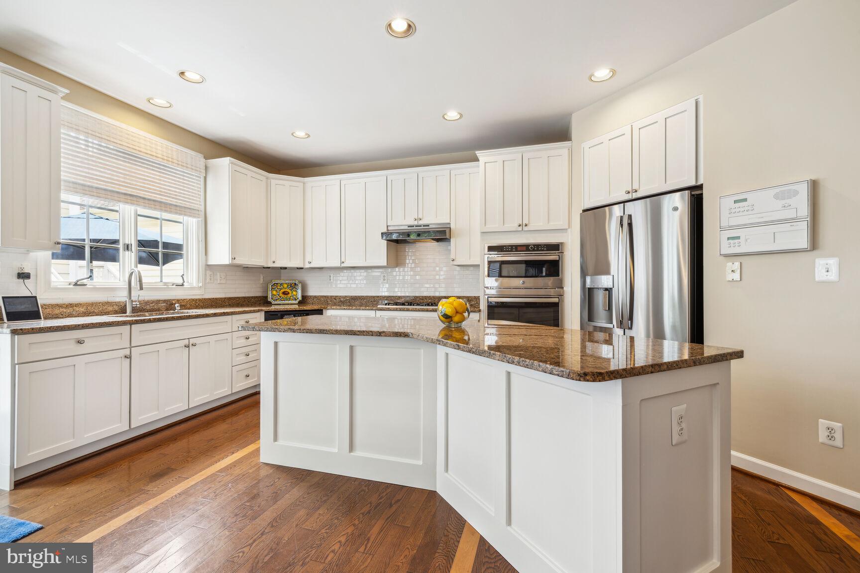 805 Linslade Street Gaithersburg, MD 20878 - Photo 11 of 50 Kitchen island with storage