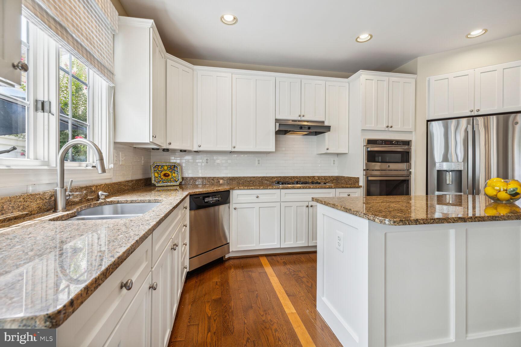 805 Linslade Street Gaithersburg, MD 20878 - Photo 12 of 50