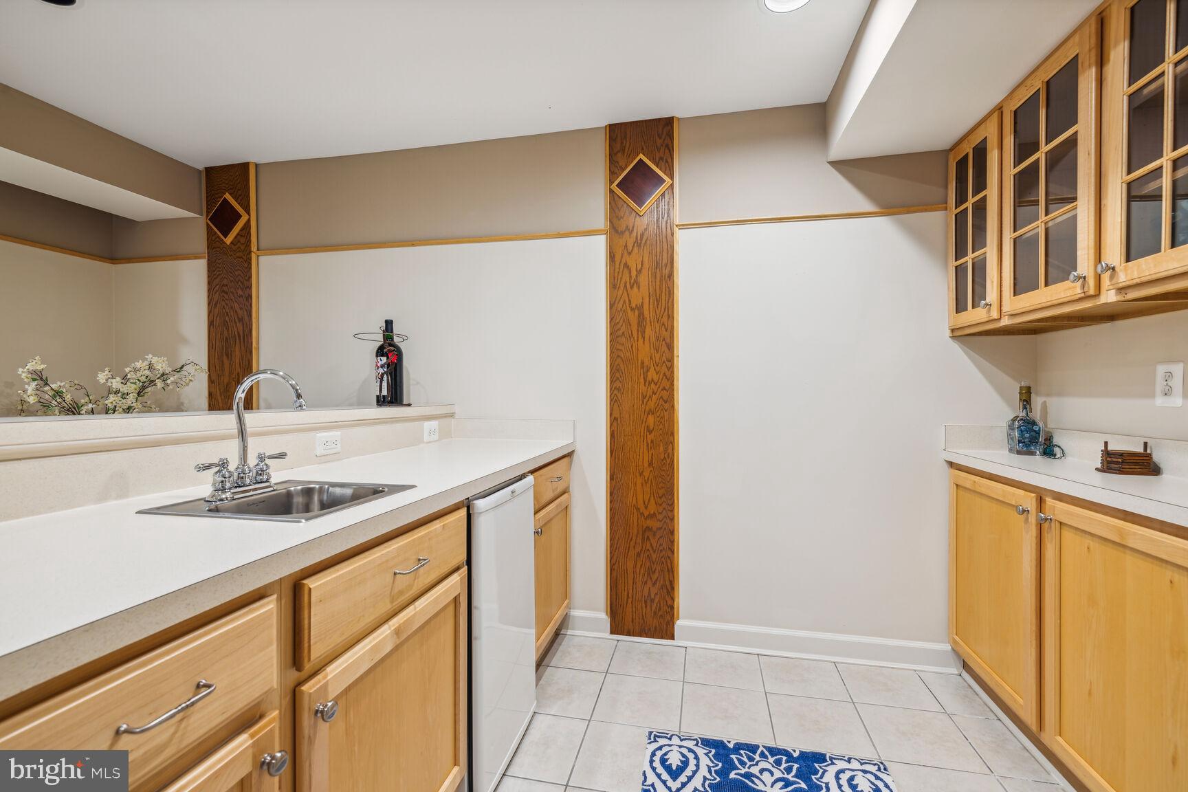 805 Linslade Street Gaithersburg, MD 20878 - Photo 35 of 50 Kitchenette