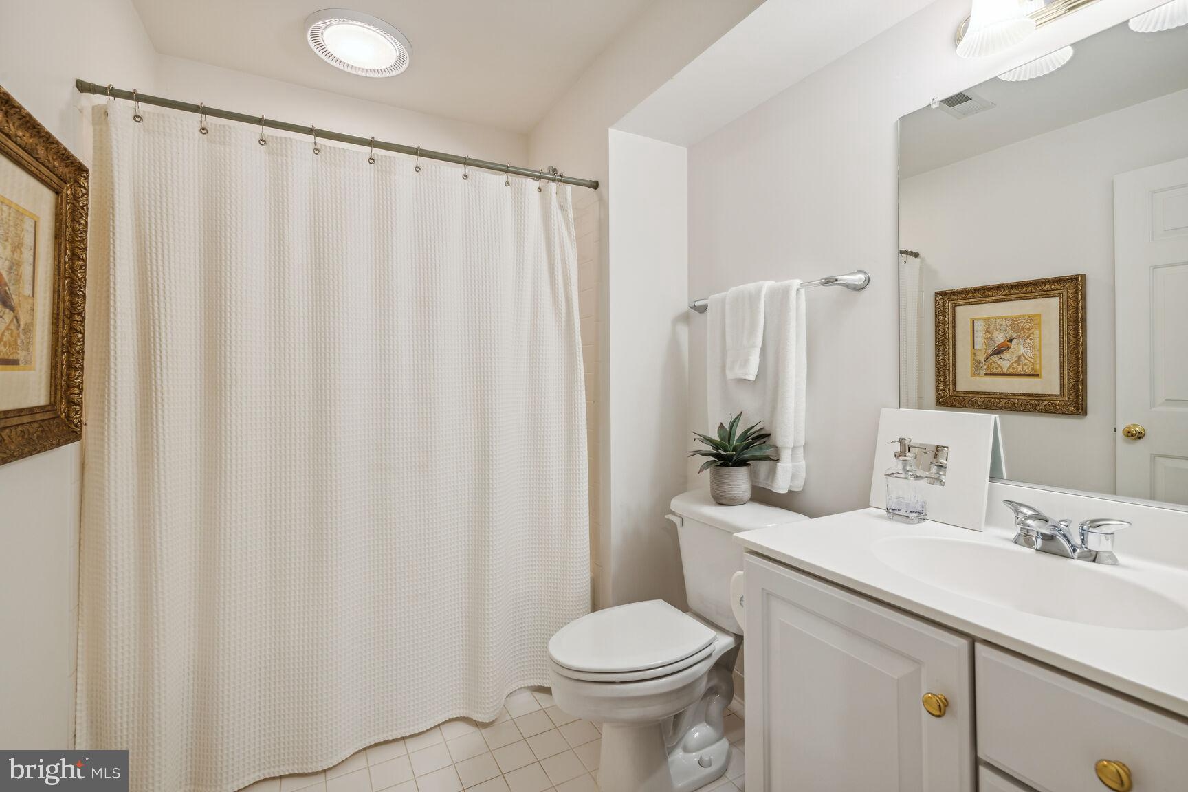 805 Linslade Street Gaithersburg, MD 20878 - Photo 37 of 50 Full bath #3