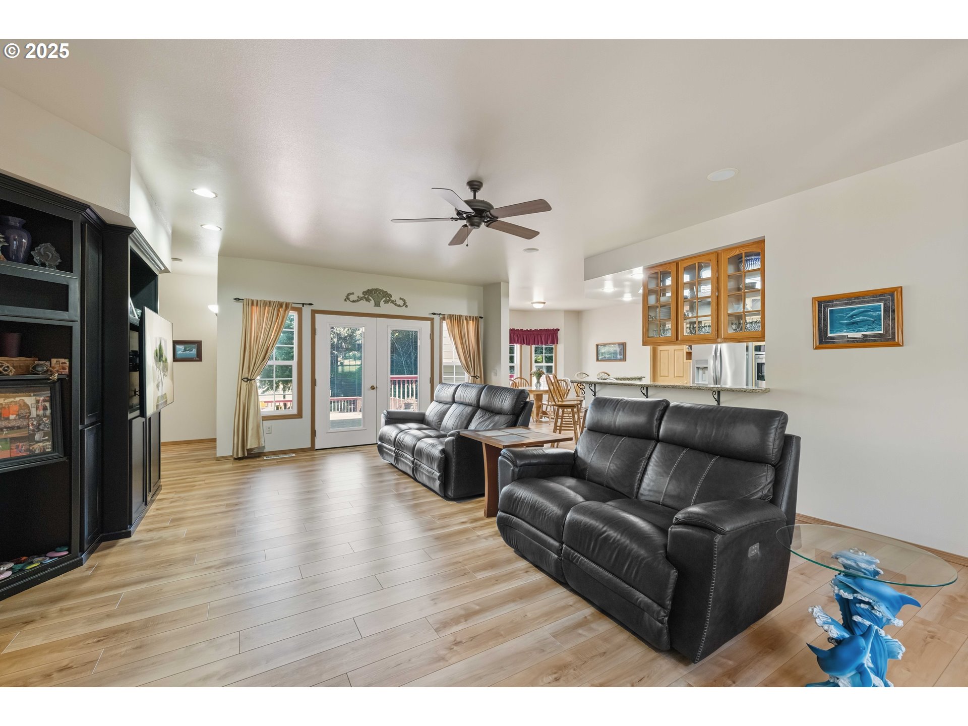 729 Ranch Road Reedsport, OR 97467 - Photo 20 of 48 a living room with furniture and a ceiling fan