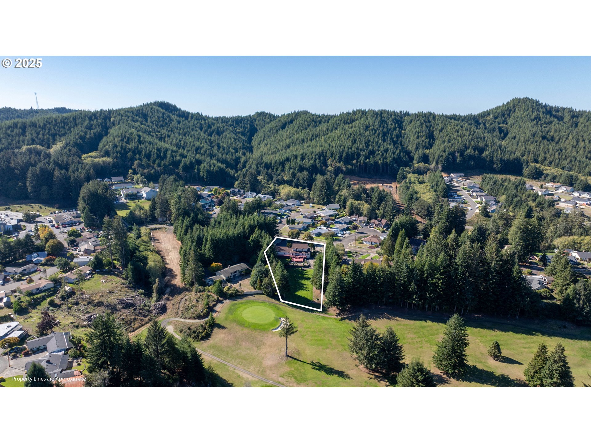 729 Ranch Road Reedsport, OR 97467 - Photo 45 of 48 a picture of city view