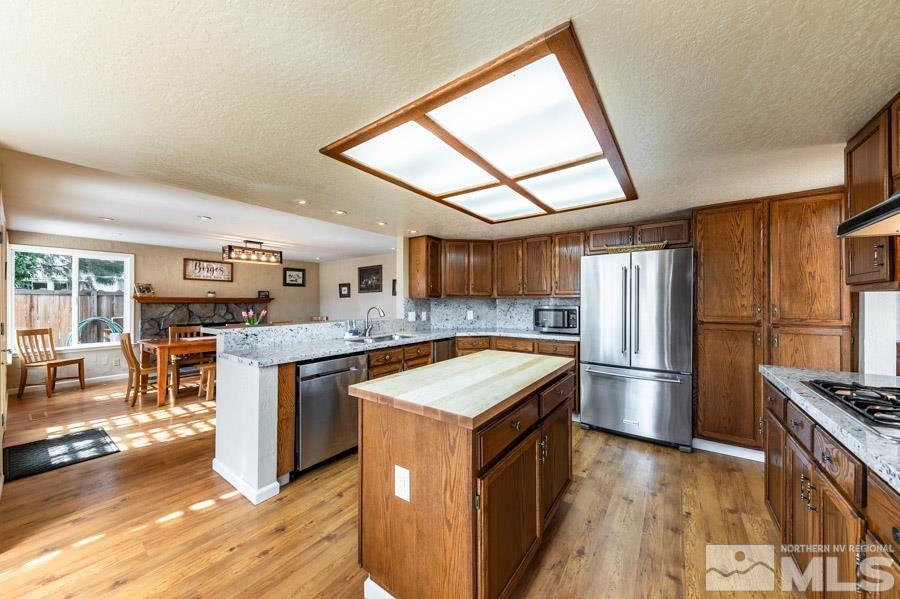 6760 Chesterfield Lane Reno, NV 89523 - Photo 9 of 37 Photo 9