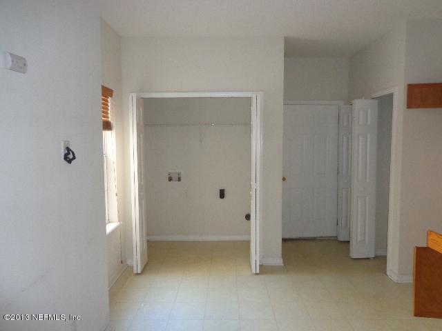 7871 Melvin Road Jacksonville, FL 32210 - Photo 7 of 9 7871 Laundry