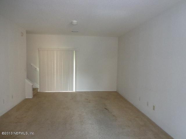 7871 Melvin Road Jacksonville, FL 32210 - Photo 8 of 9 7871 Living Room