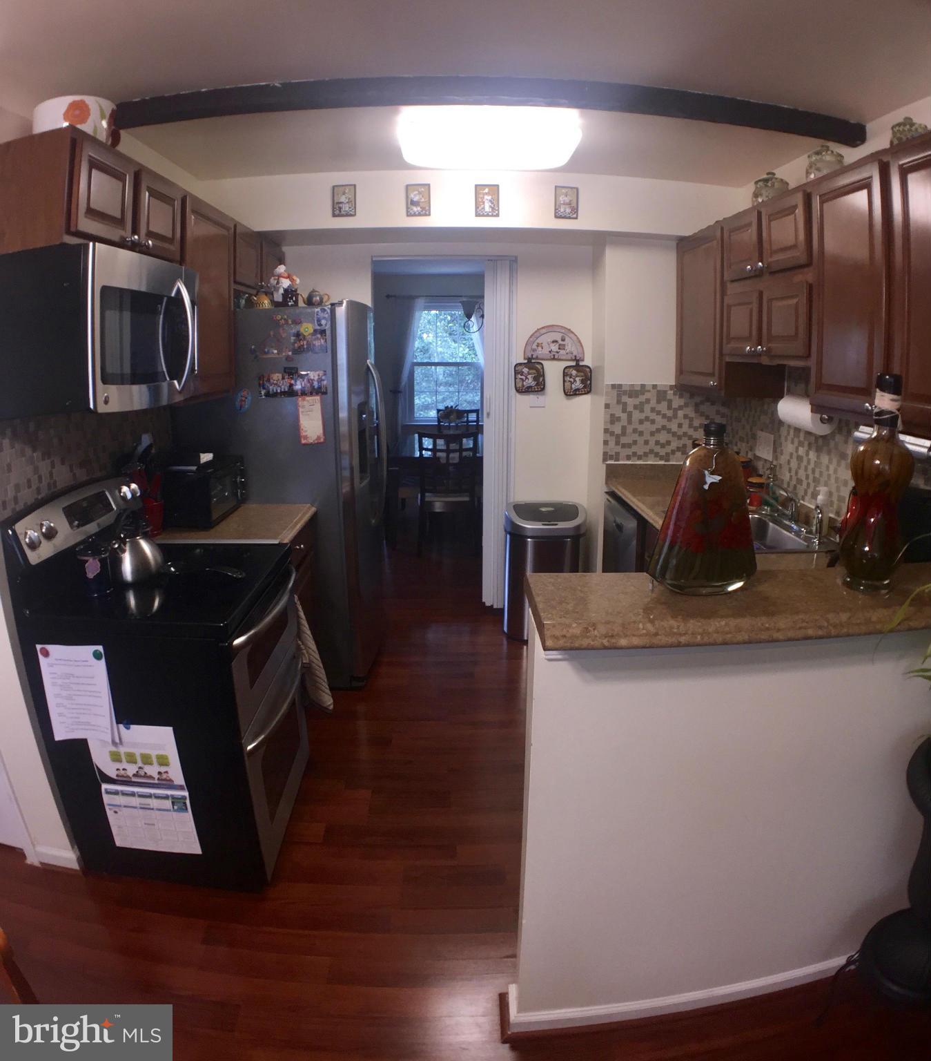 9124 Conservation Way Springfield, VA 22153 - Photo 6 of 27 Kitchen