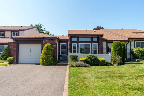 $649,000 | 1205 Gotham Drive, St. James, NY 11780