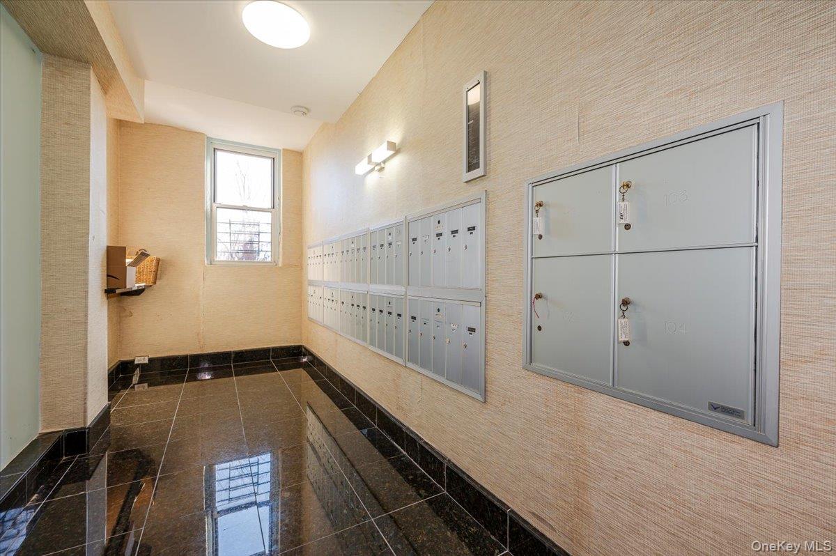 1 Remsen Road, Unit 4J Yonkers, NY 10710 - Photo 14 of 15