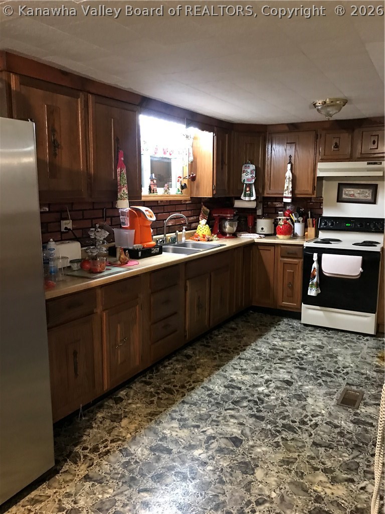 135 Bryants Fk Road Dingess, WV 25671 - Photo 2 of 22 Gallery Image 2