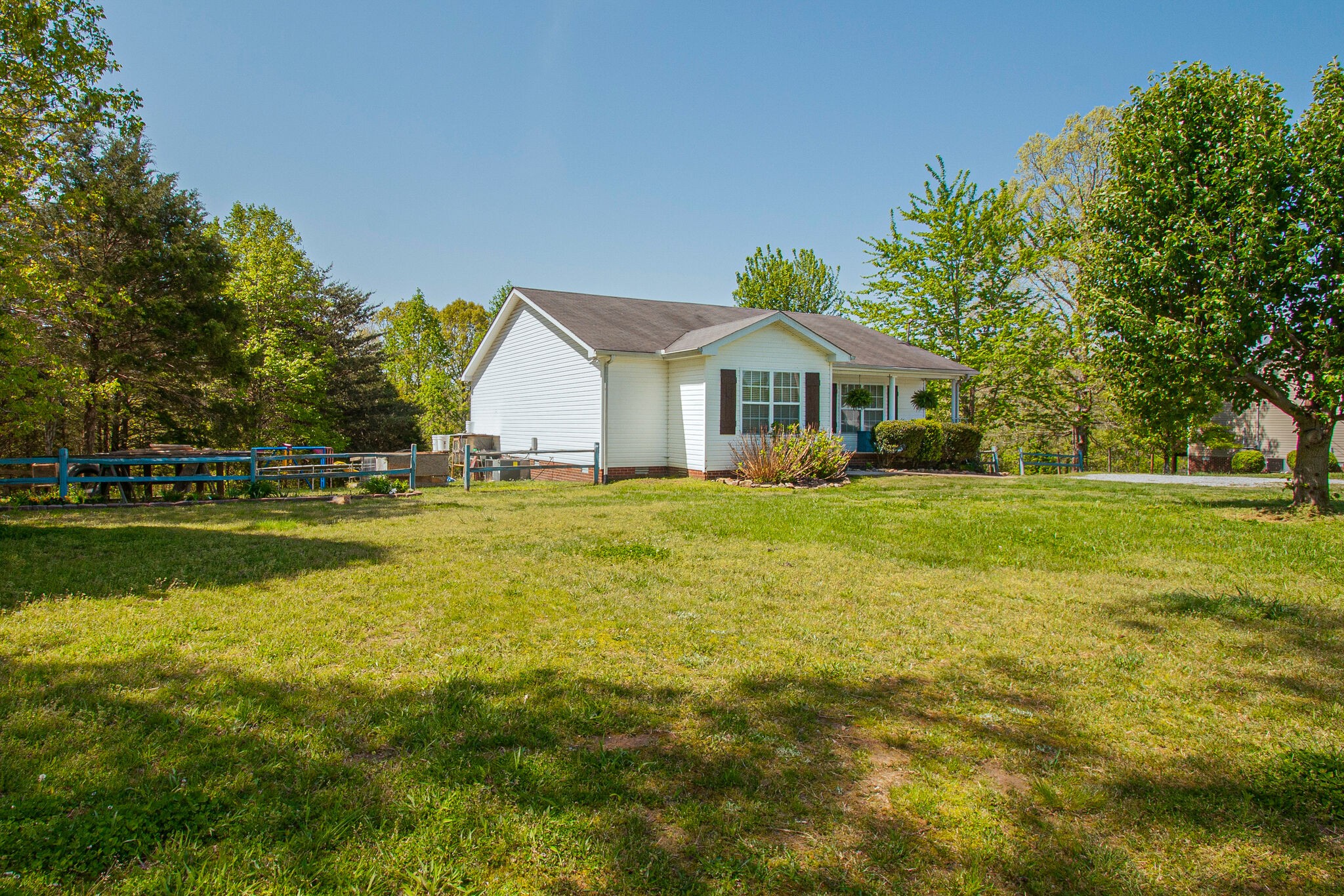 2258 Wolfe Road White Bluff, TN 37187 - Photo 3 of 30 Gallery Image 3