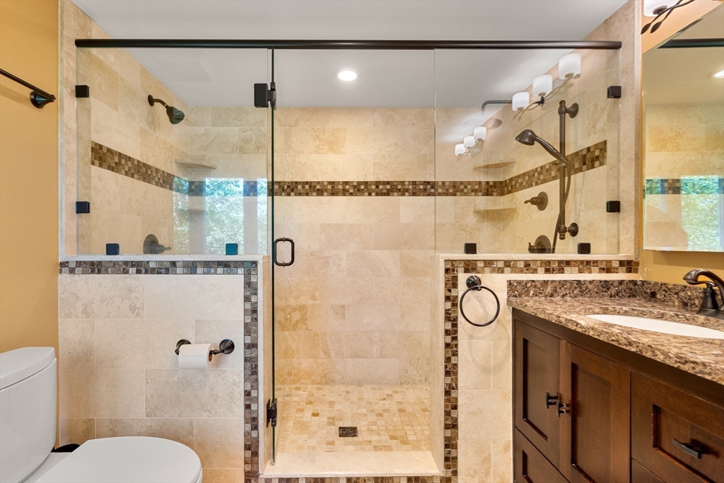 64 Shore Road Wellesley, MA 01760 - Photo 13 of 42