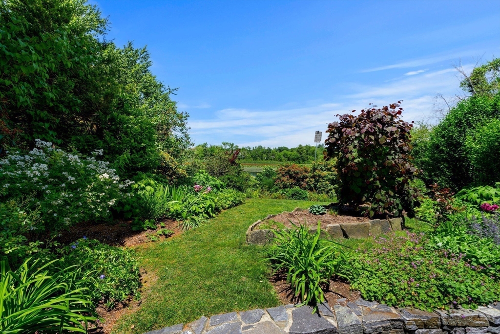 64 Shore Road Wellesley, MA 01760 - Photo 38 of 42