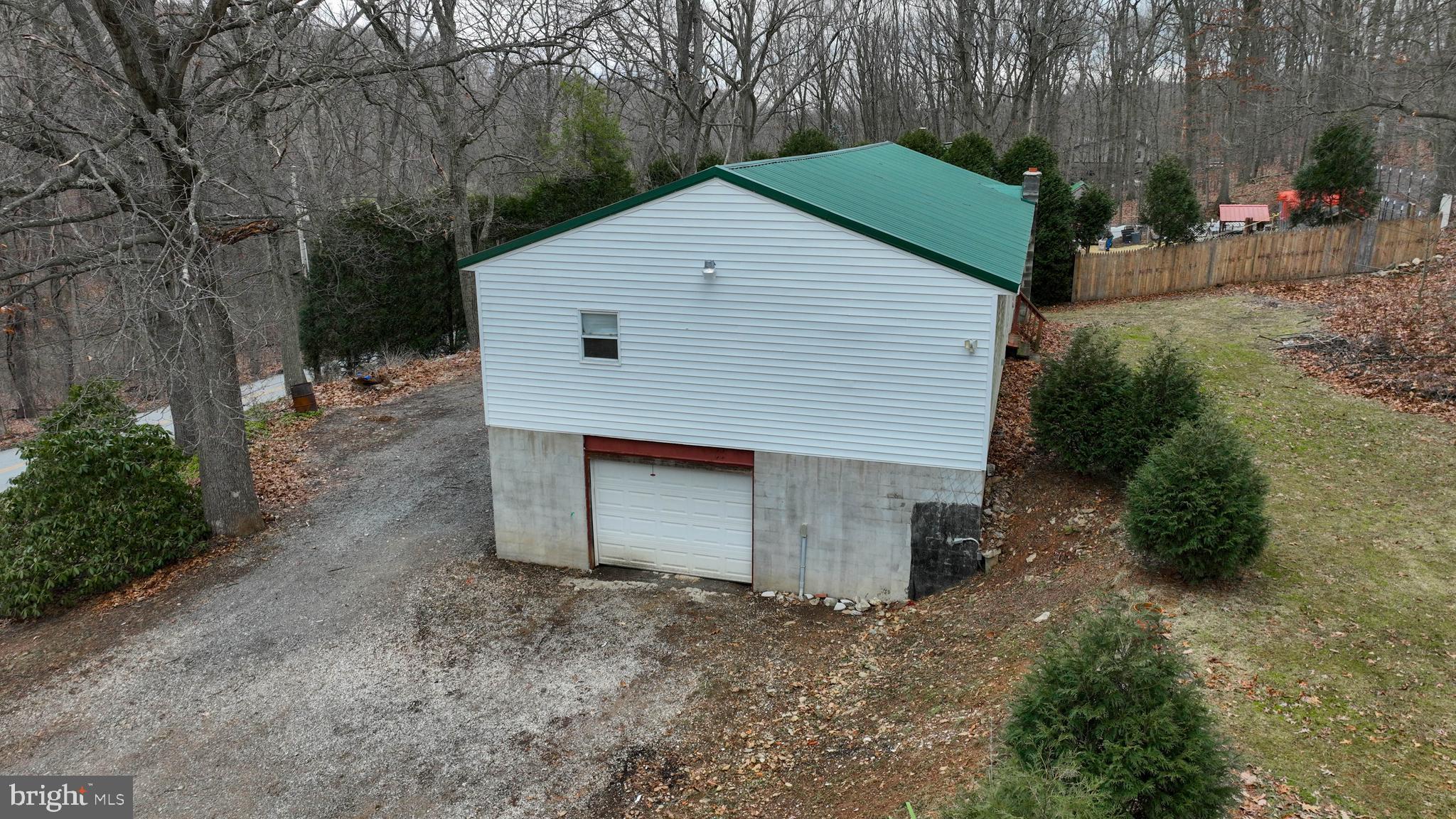 470 Oak Hollow Road Red Lion, PA 17356 - Photo 3 of 84