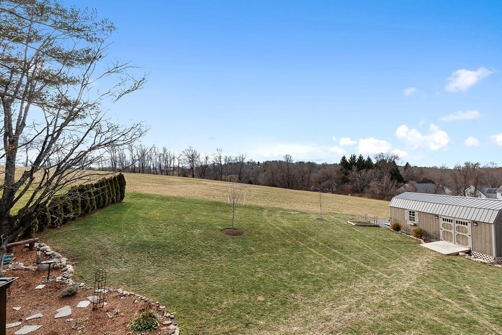 68 Fairview Road Lunenburg, MA 01462 - Photo 5 of 24 Gallery Image 5