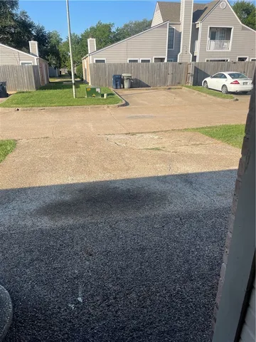 $1,500 | 2524 Hickory Drive, College Station, TX 77840