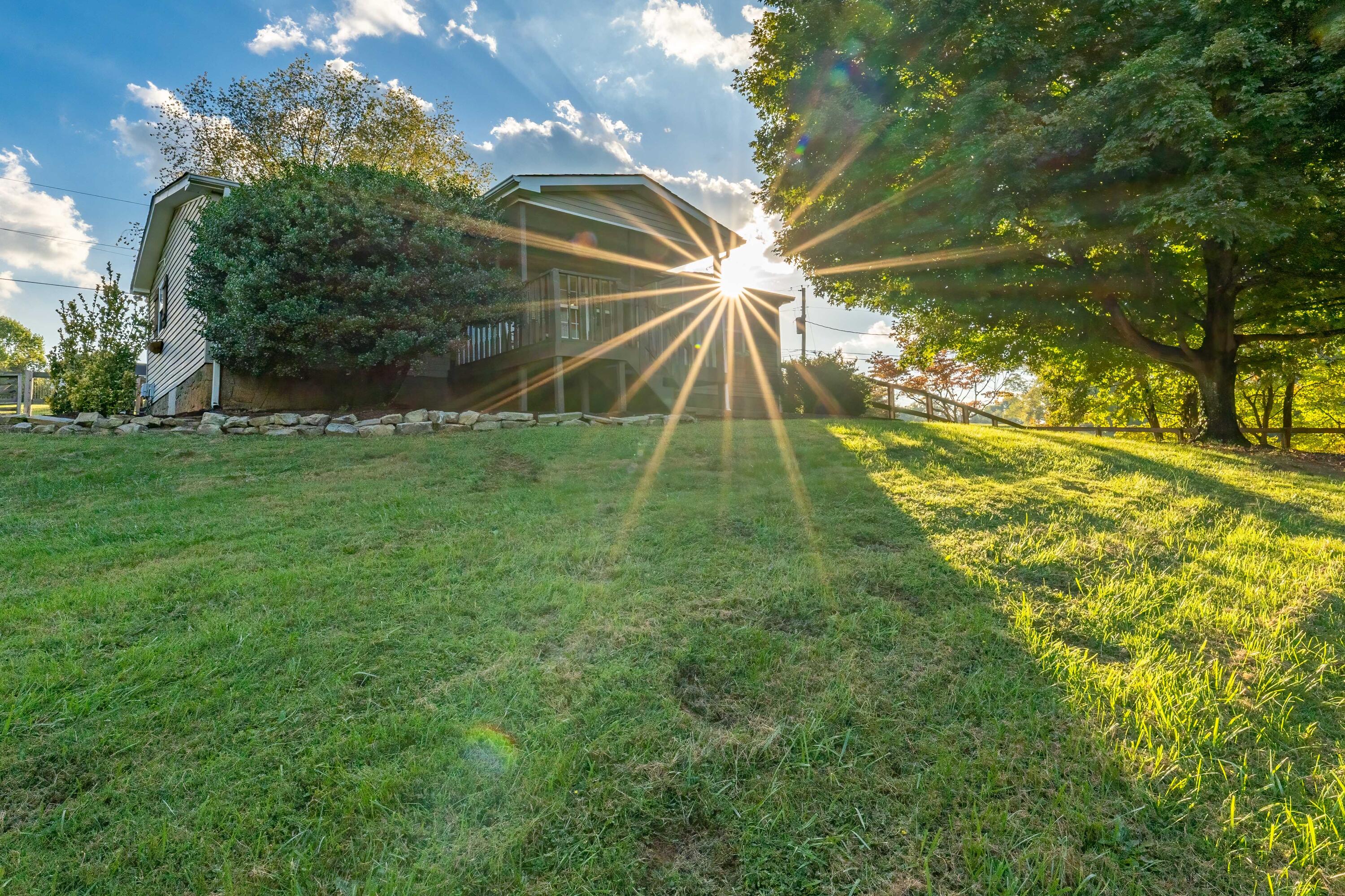 109 Ashlee Road Johnson City, TN 37601 - Photo 1 of 42 109 Ashlee Rd (22 of 46)