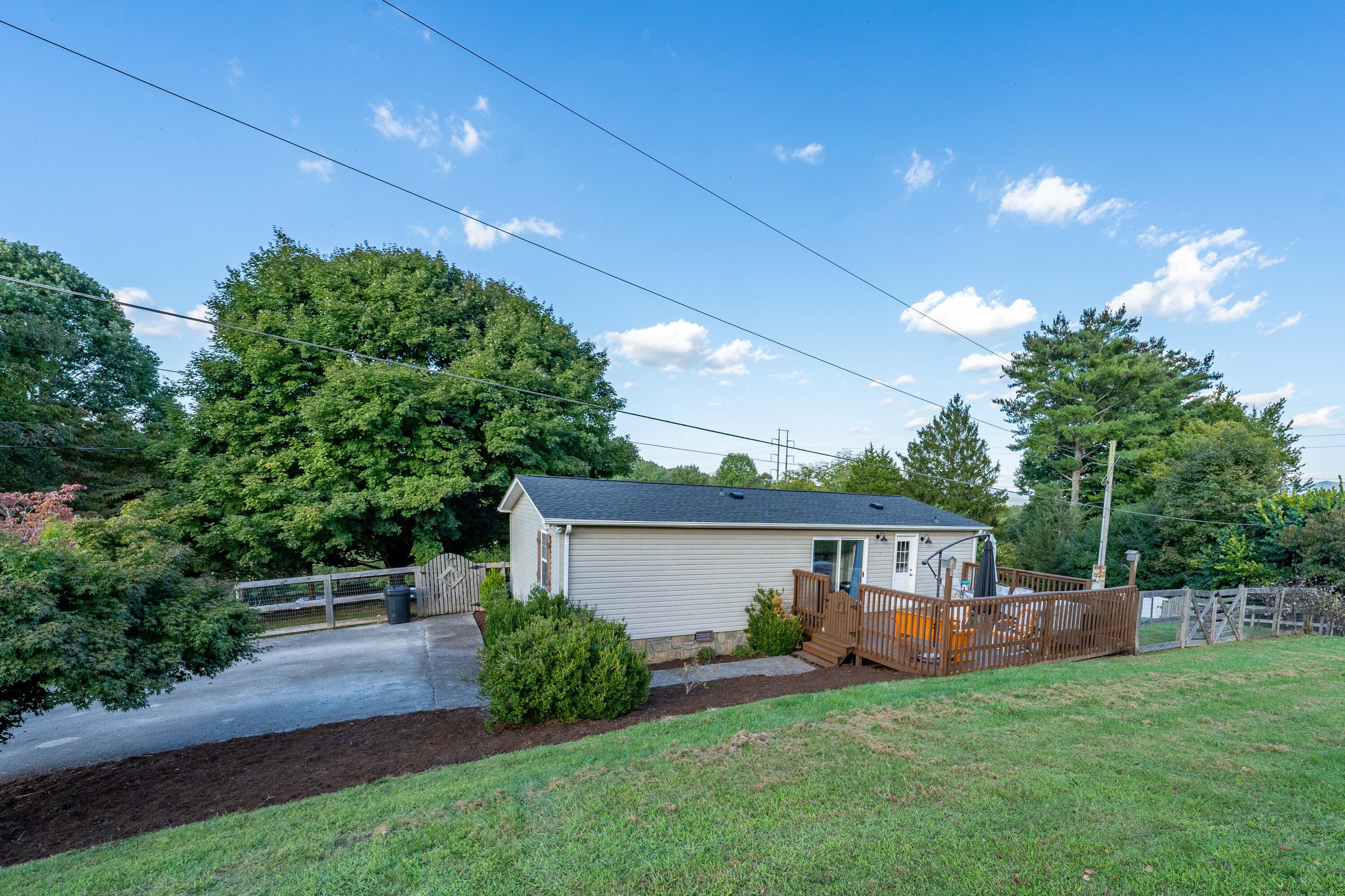 109 Ashlee Road Johnson City, TN 37601 - Photo 11 of 42 109 Ashlee Rd (8 of 46)