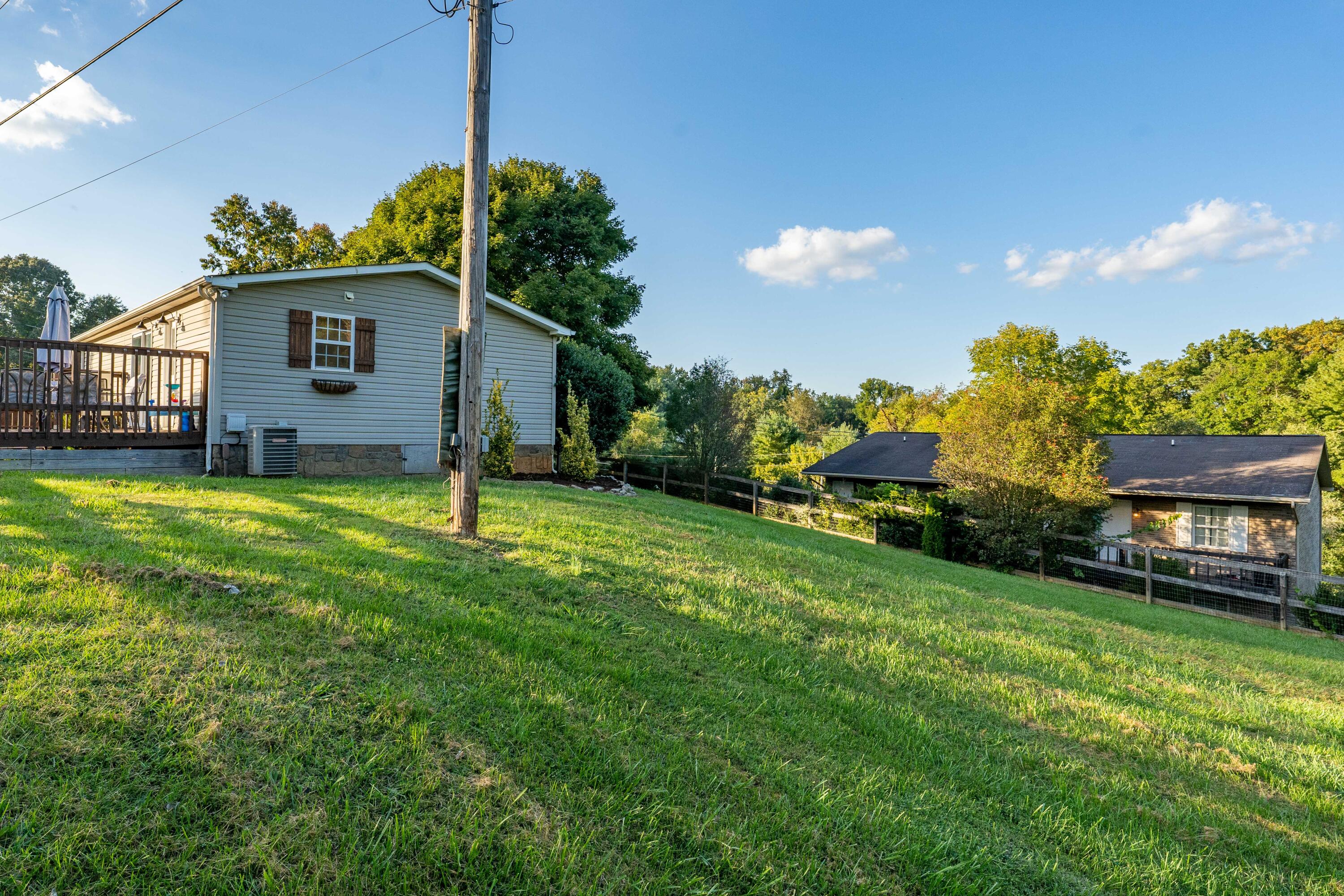 109 Ashlee Road Johnson City, TN 37601 - Photo 20 of 42 109 Ashlee Rd (17 of 46)