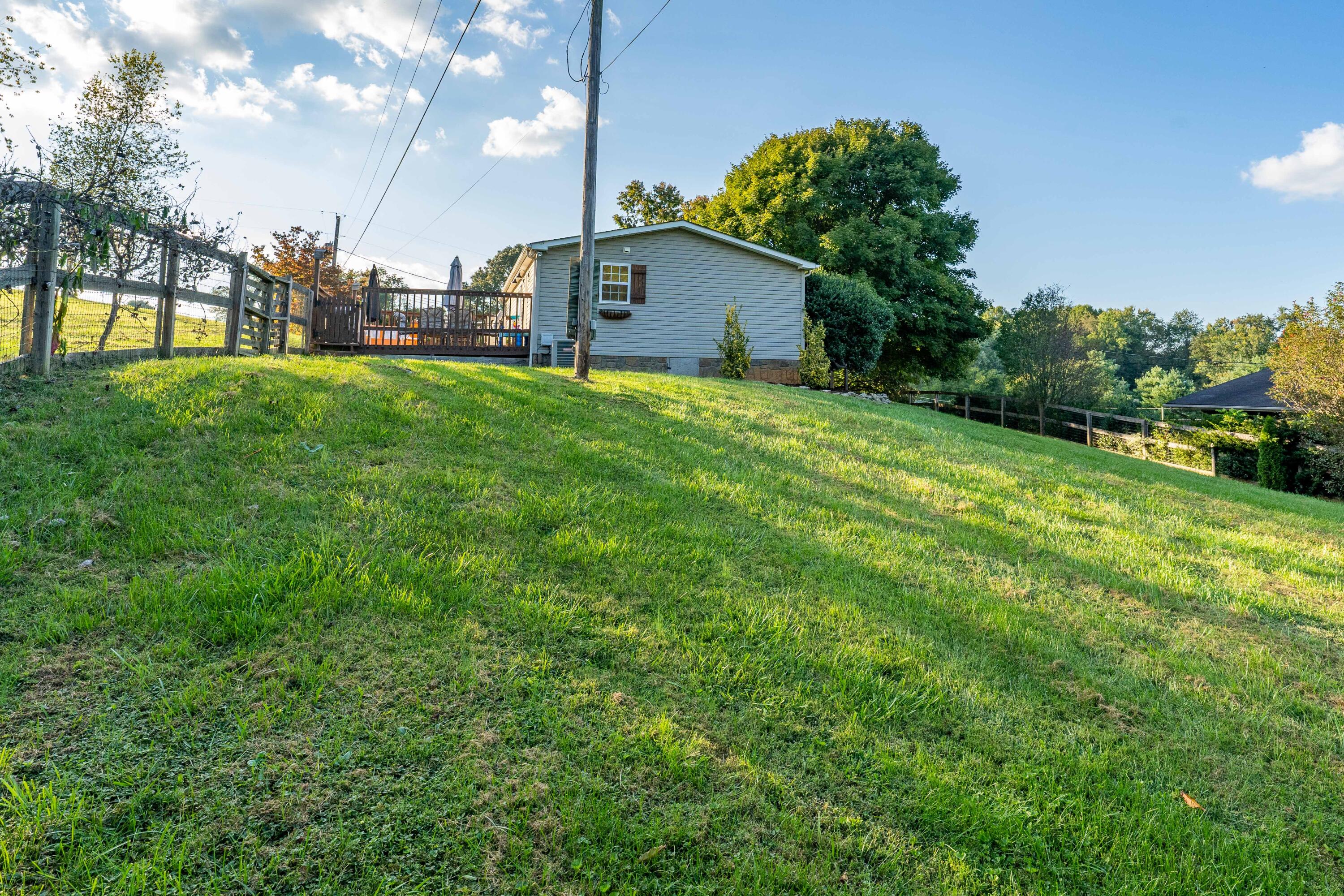109 Ashlee Road Johnson City, TN 37601 - Photo 21 of 42 109 Ashlee Rd (18 of 46)
