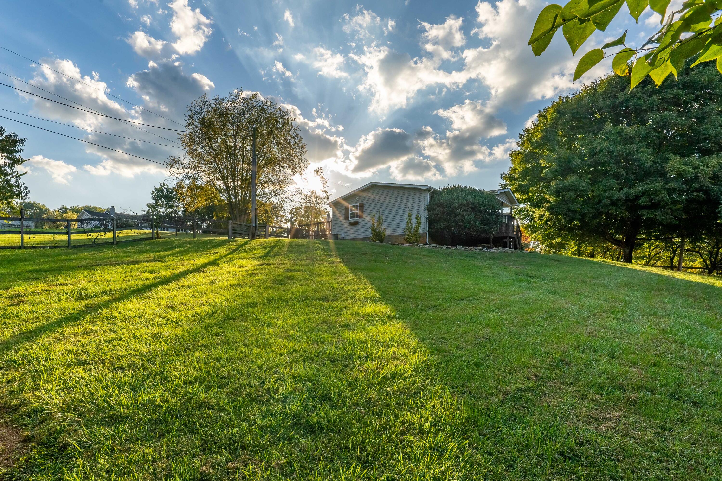 109 Ashlee Road Johnson City, TN 37601 - Photo 6 of 42 109 Ashlee Rd (20 of 46)
