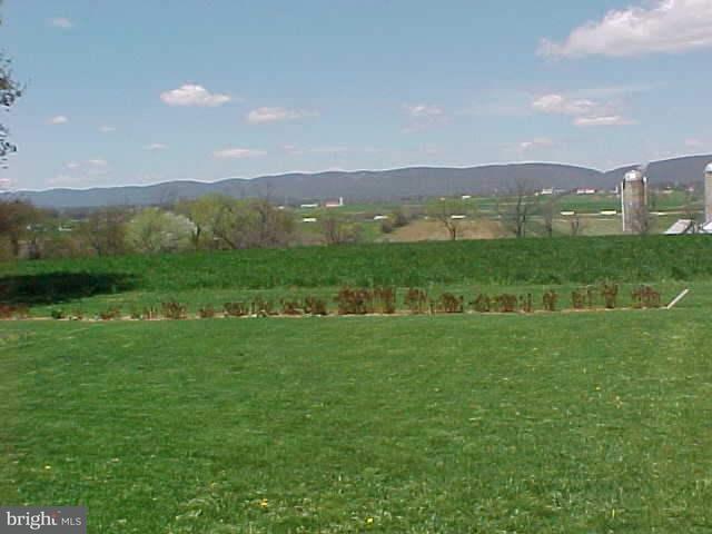 256 Ridge Hill Road Mechanicsburg, PA 17050 - Photo 3 of 4 Gallery Image 3