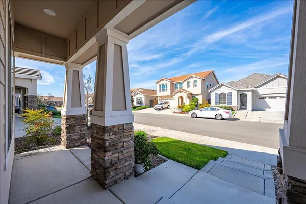 $625,000 | 5224 Creekhollow Way, Roseville, CA 95747