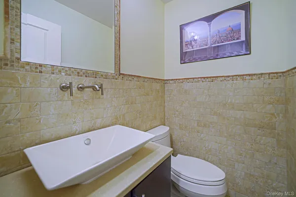 $1,325,000 | 11 Theresa Lane, Port Jefferson, NY 11777