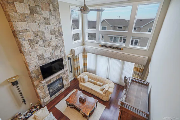 $1,325,000 | 11 Theresa Lane, Port Jefferson, NY 11777