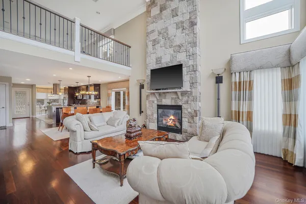 $1,325,000 | 11 Theresa Lane, Port Jefferson, NY 11777