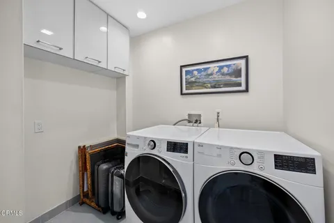 $1,369,777 | 257 South Hudson Avenue, Unit 301, Pasadena, CA 91101