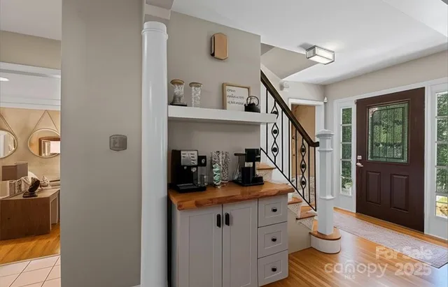 a view of entryway and workspace